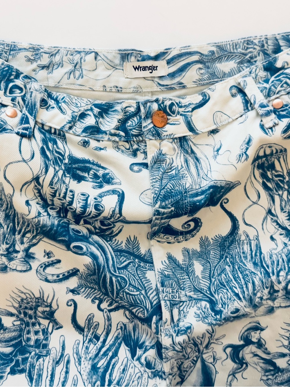 Wrangler Women’s High Rise Nautical Print Wanderer Flare Jeans 34 x 32 Blue - Picture 7 of 15